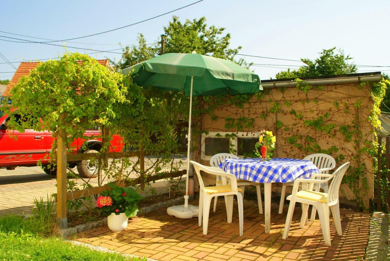 Ferienhaus "Zur Alten Schule" Mittelndorf Ngoại thất bức ảnh